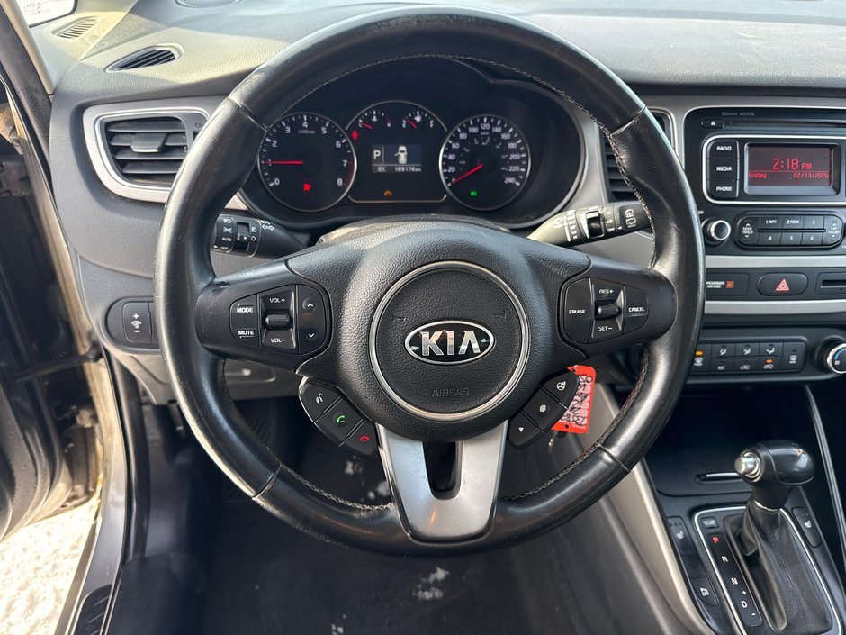 Kia Rondo LX 2014-9