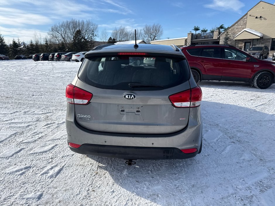 Kia Rondo LX 2014-4