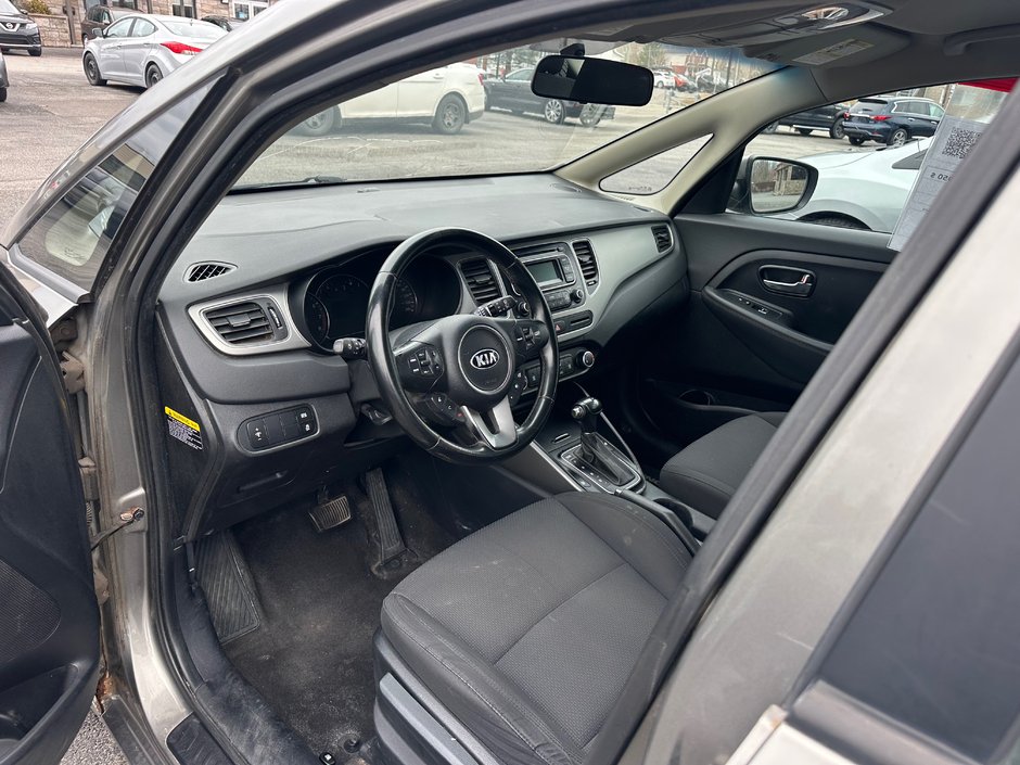 Kia Rondo LX 2014-7