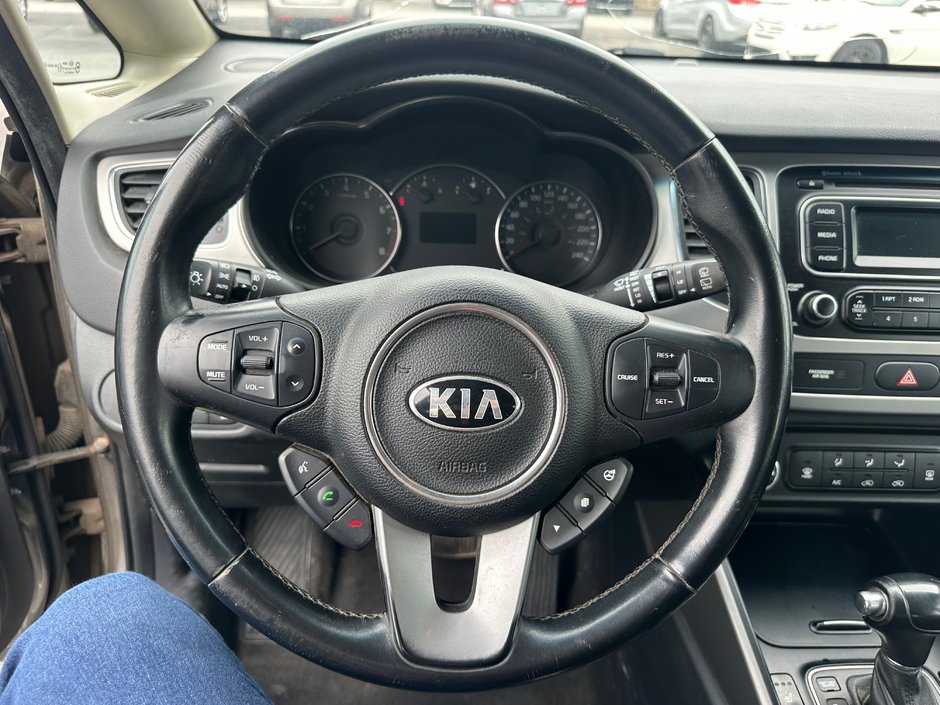 Kia Rondo LX 2014-9