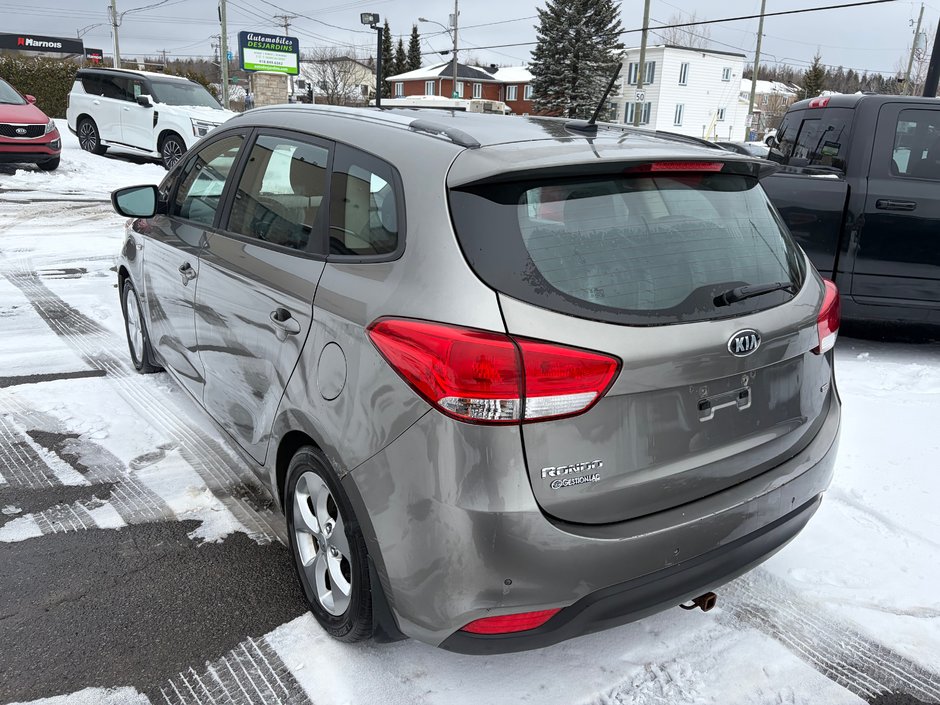 Kia Rondo LX 2014-3