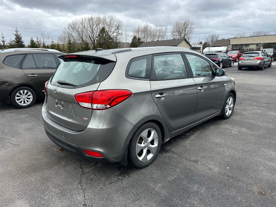 Kia Rondo LX 2014-3