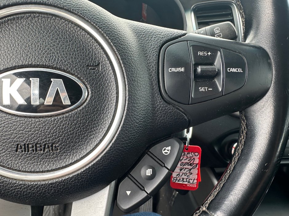 Kia Rondo LX 2014-11