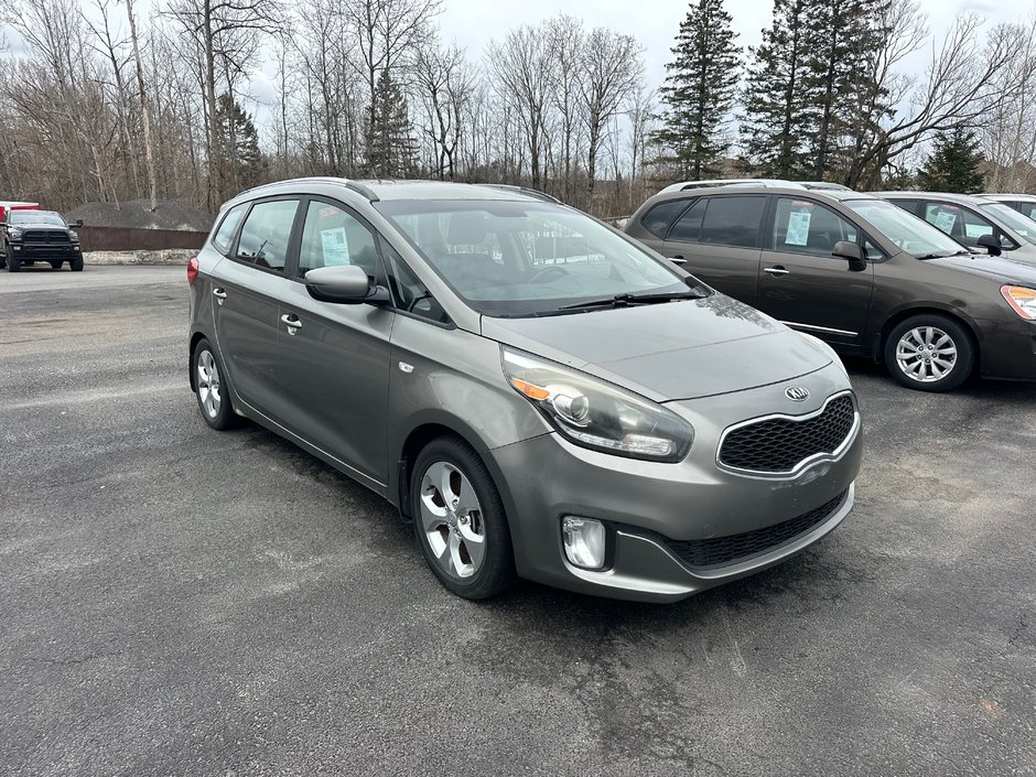 Kia Rondo LX 2014-0