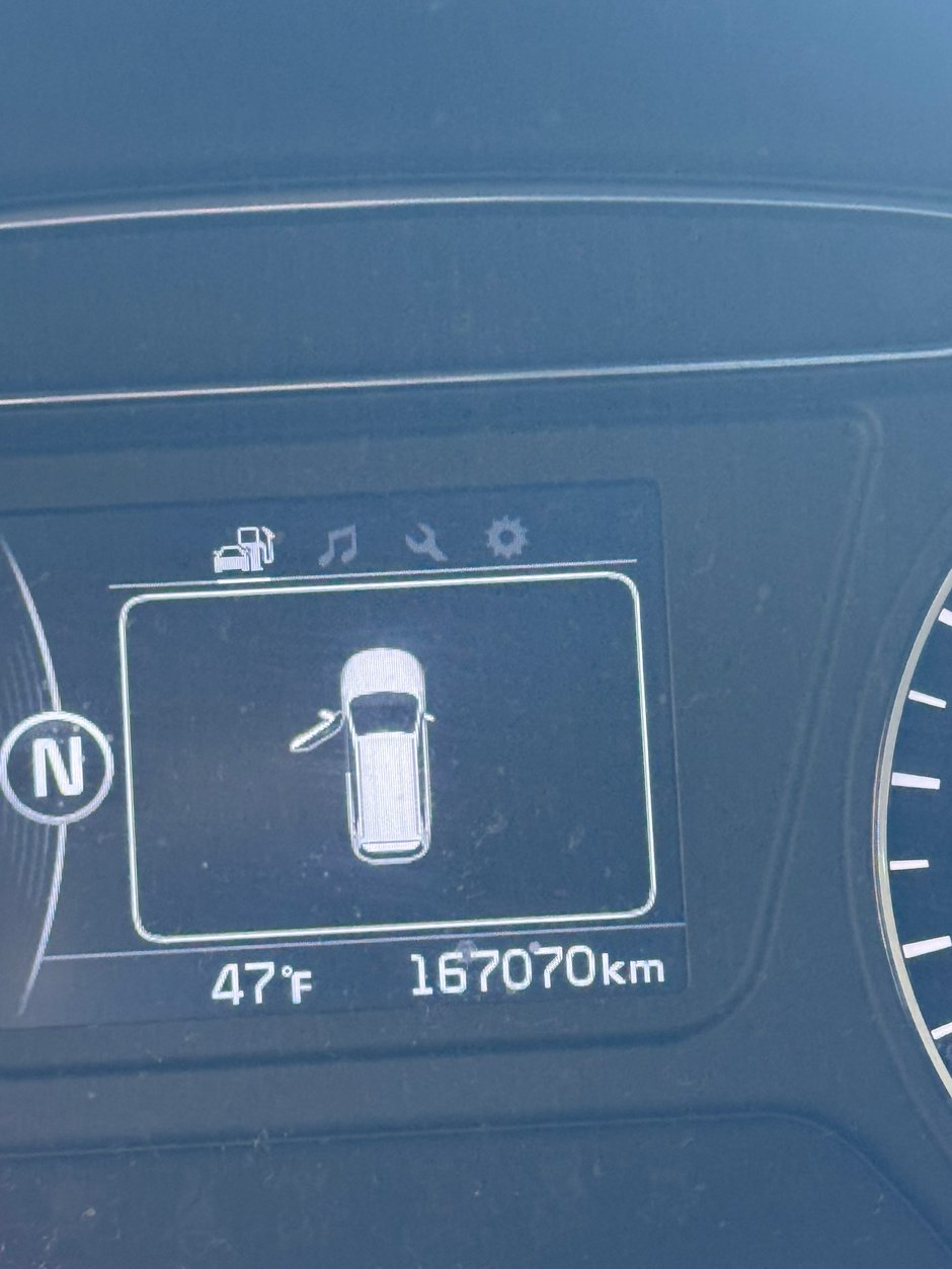 Kia Sorento LX-V6 2016-5