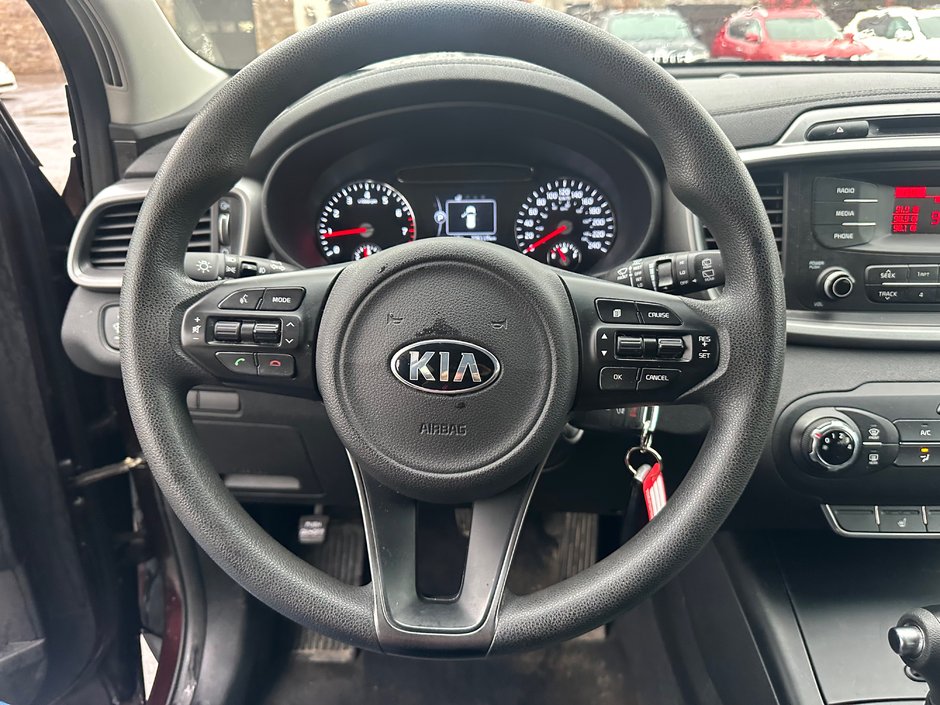 Kia Sorento LX 2016-6
