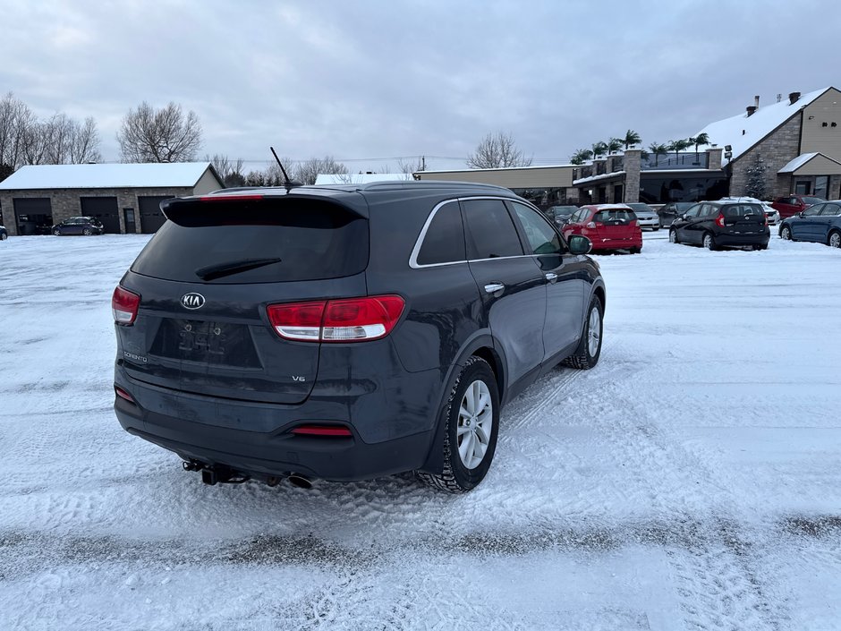 Kia Sorento LX+ V6 2016-4