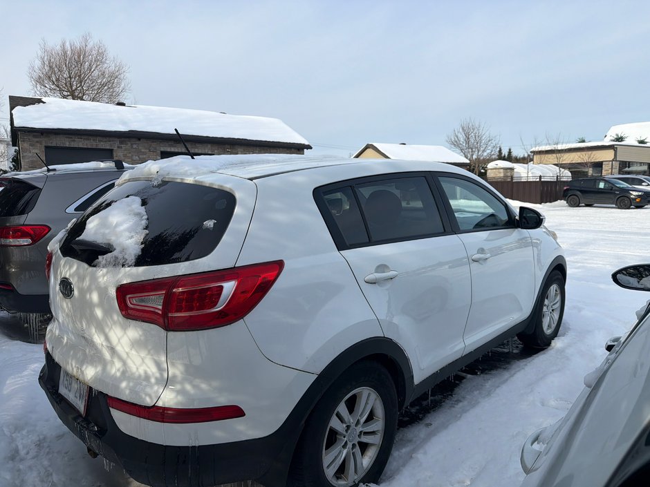Kia Sportage LX 2012-3