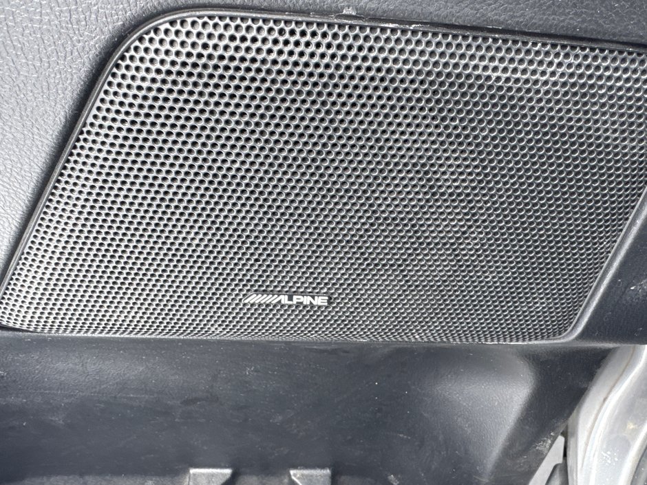 2012 Land Rover LR2 HSE-9