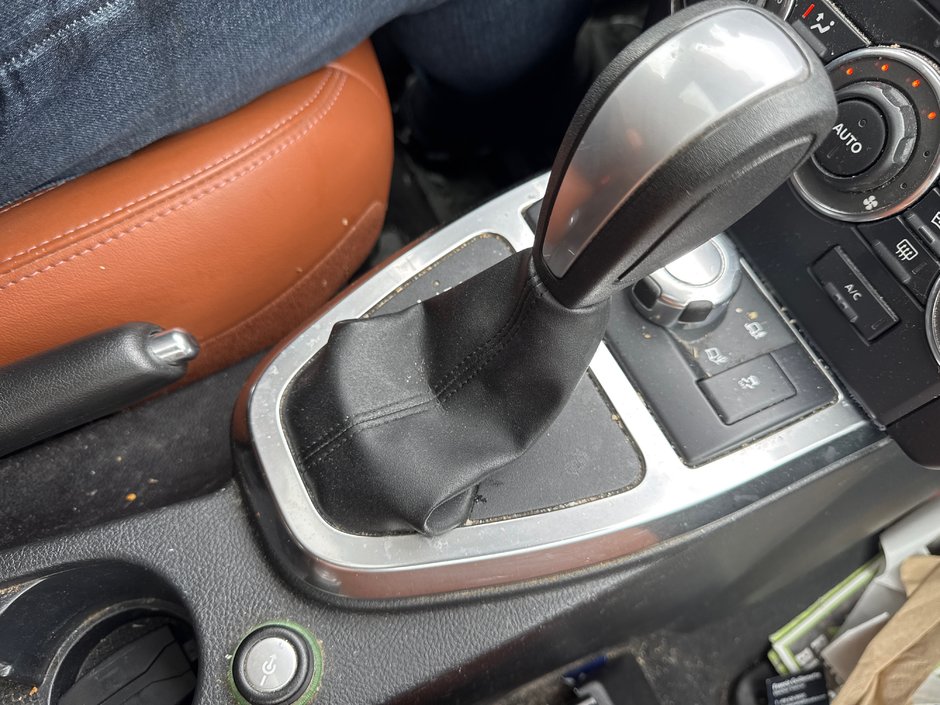 2012 Land Rover LR2 HSE-19