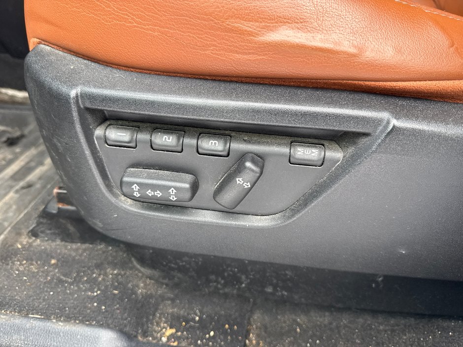 2012 Land Rover LR2 HSE-10