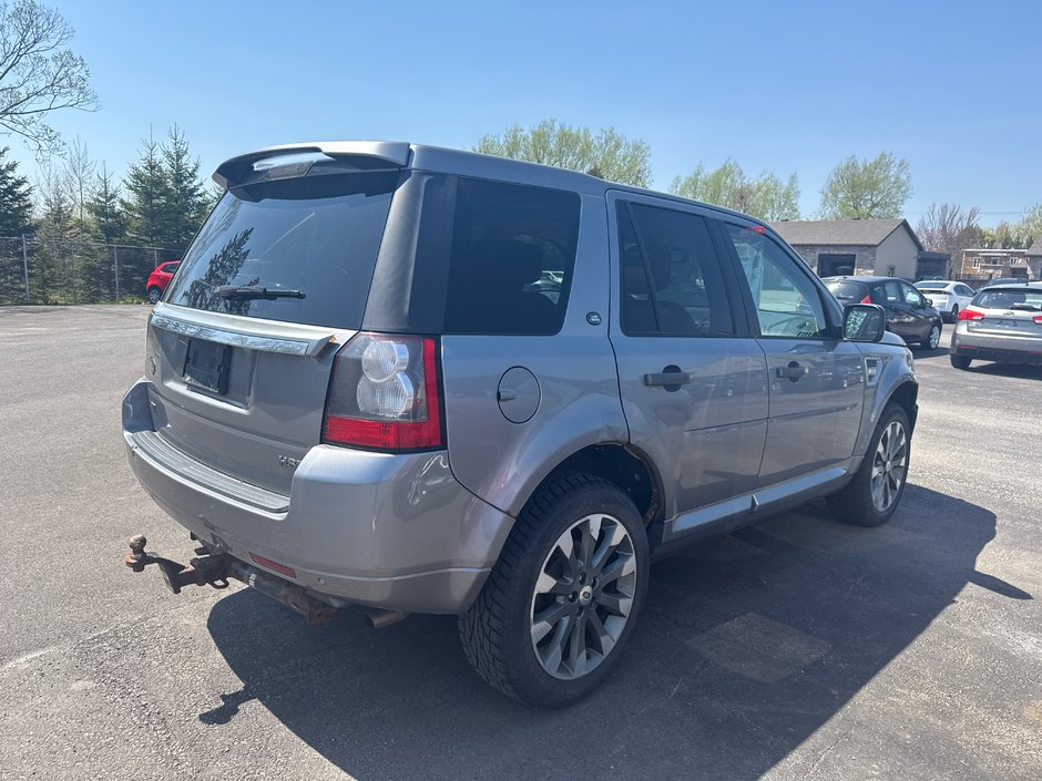 2012 Land Rover LR2 HSE-1