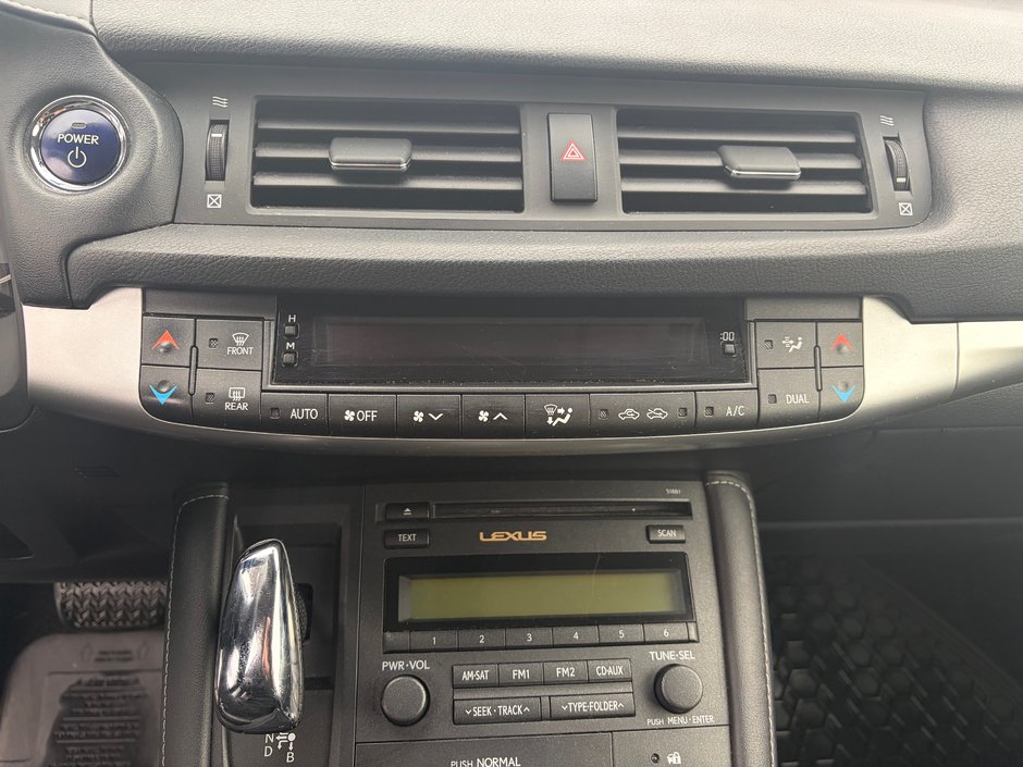2012 Lexus CT 200h HYBRIDE-11