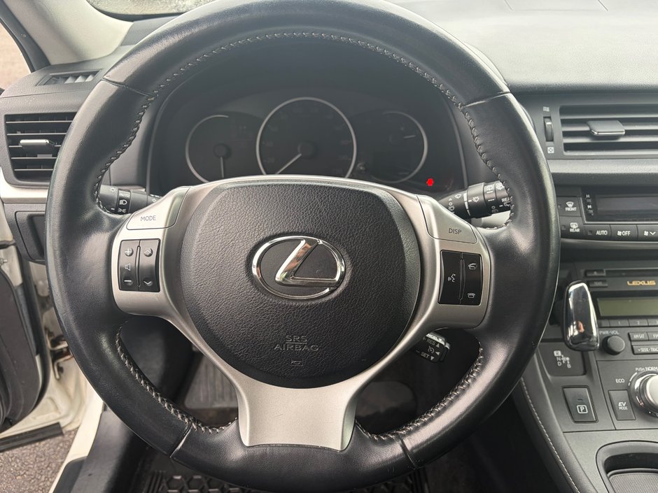 2012 Lexus CT 200h HYBRIDE-8