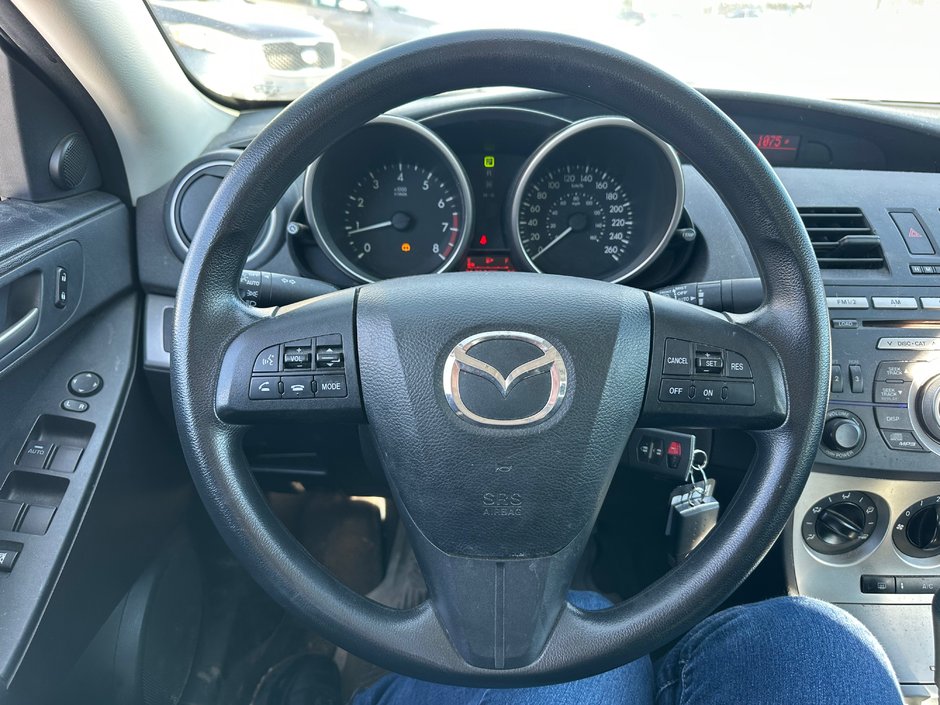 Mazda 3  2010-9