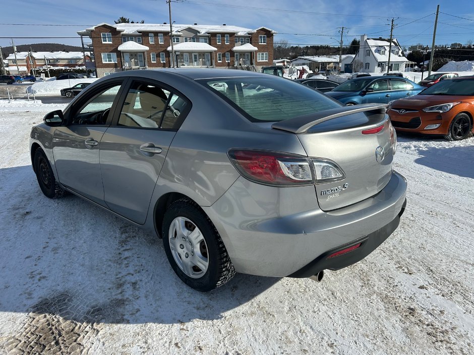 Mazda 3  2010-3