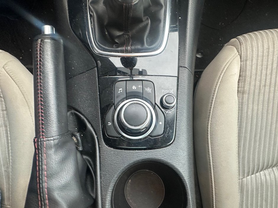 Mazda 3 GS-SKY 2014-11