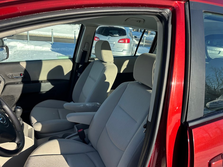 2009 Mazda 5 7 passagers-5