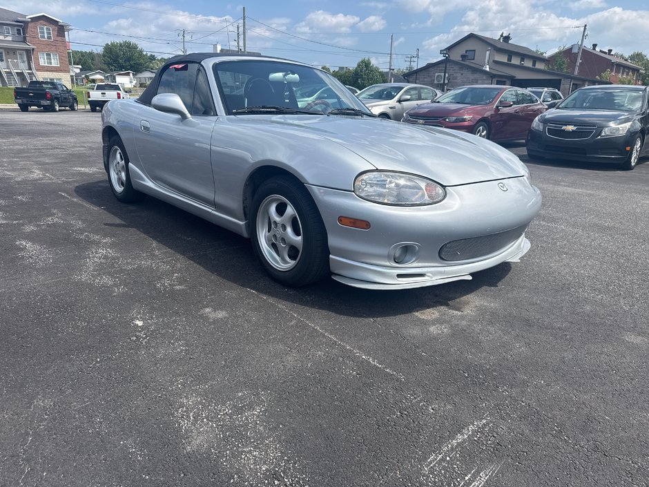 2000 Mazda MX-5 Miata GS-0