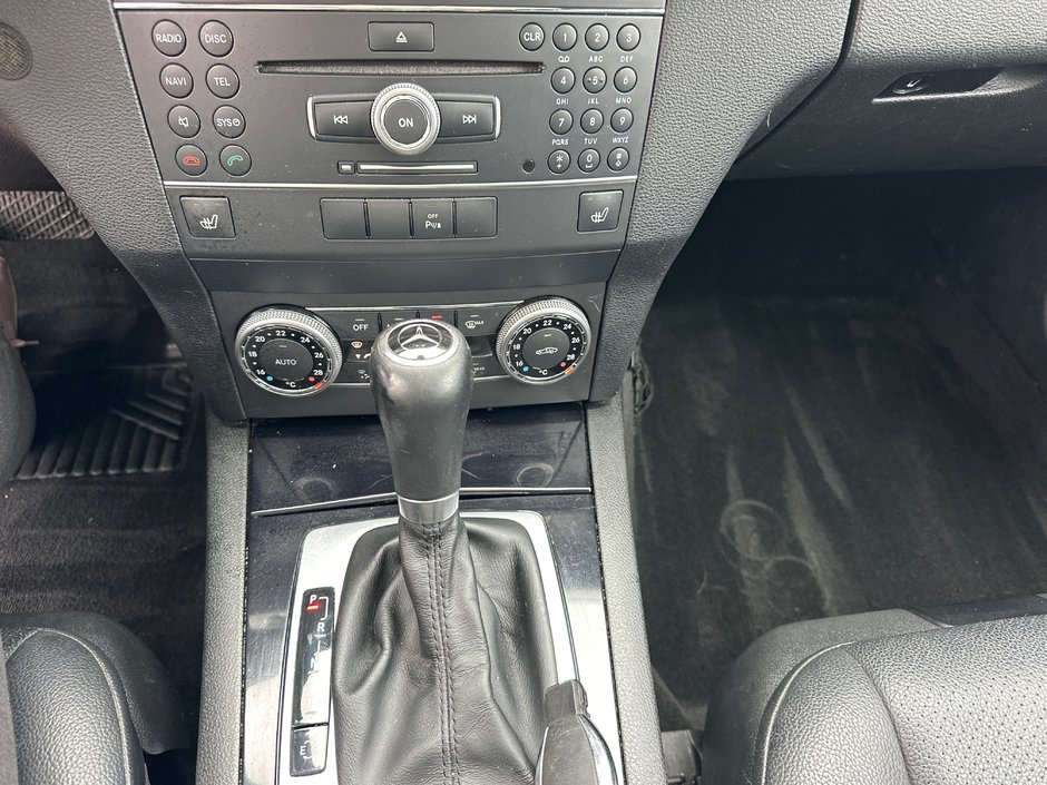 2012 Mercedes-Benz GLK-Class GLK 350-11
