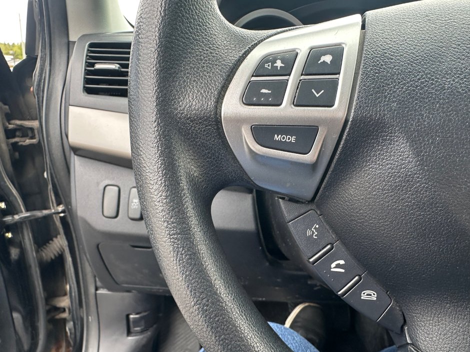 2012 Mitsubishi Lancer SE-10