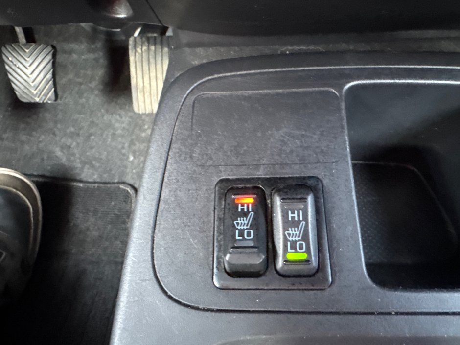 Mitsubishi Mirage SE 2014-26