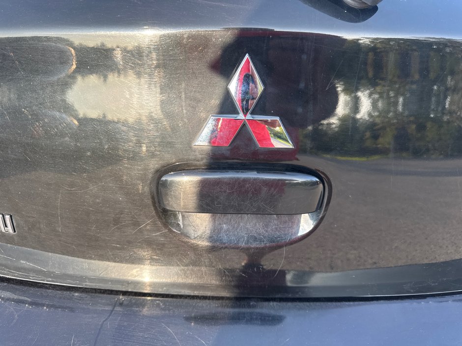 Mitsubishi Mirage SE 2014-13