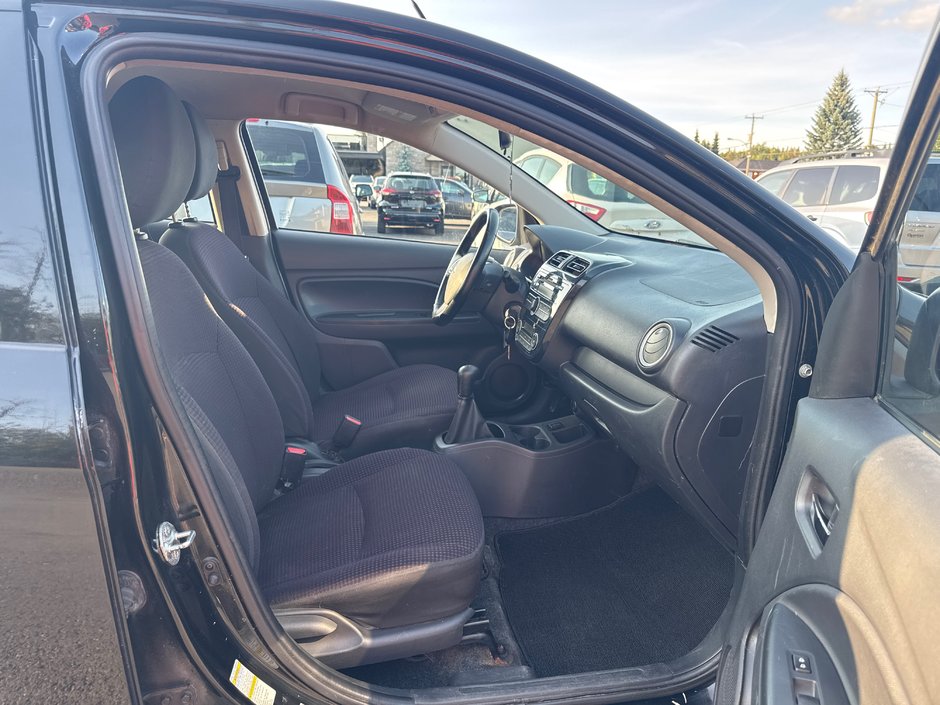 Mitsubishi Mirage SE 2014-10