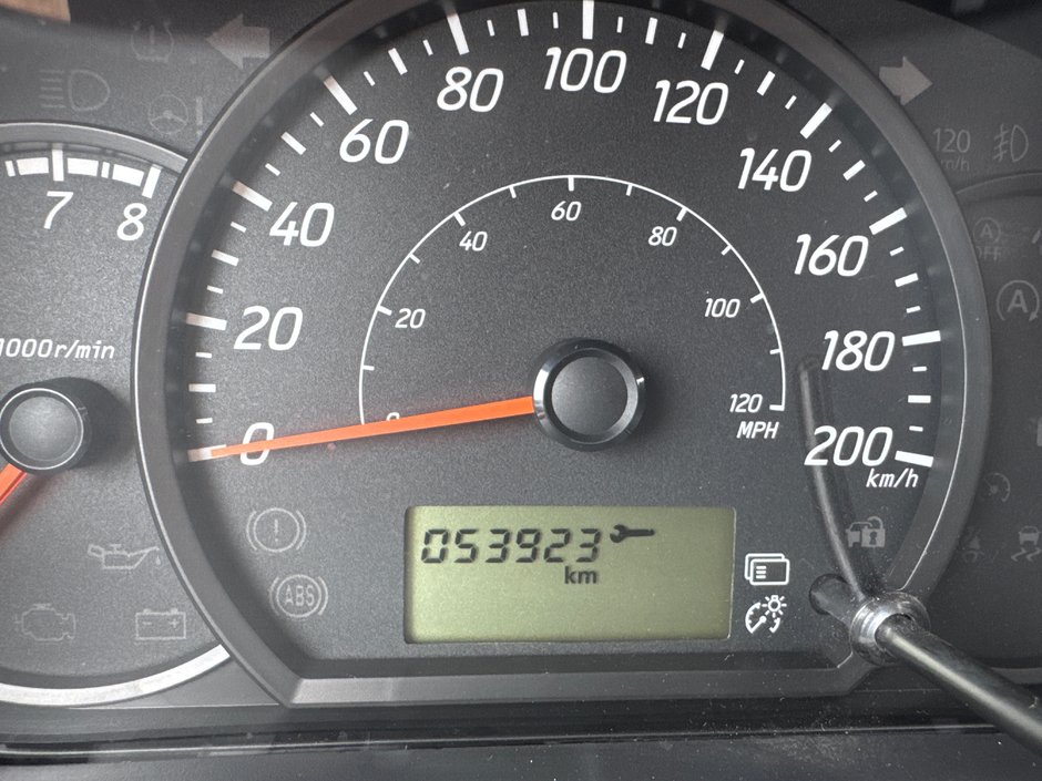 Mitsubishi Mirage ES 2015-10