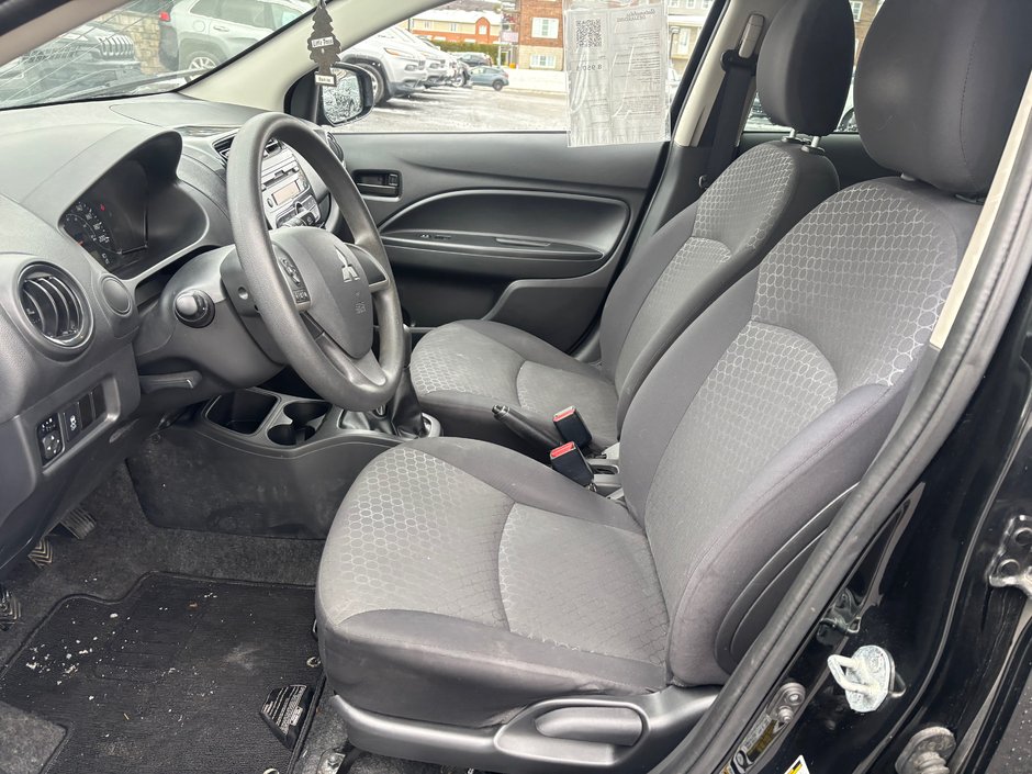 Mitsubishi Mirage ES 2015-8