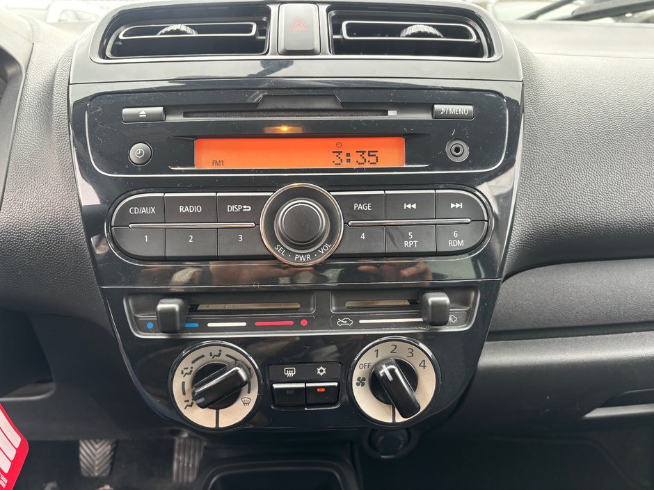 Mitsubishi Mirage ES 2015-11