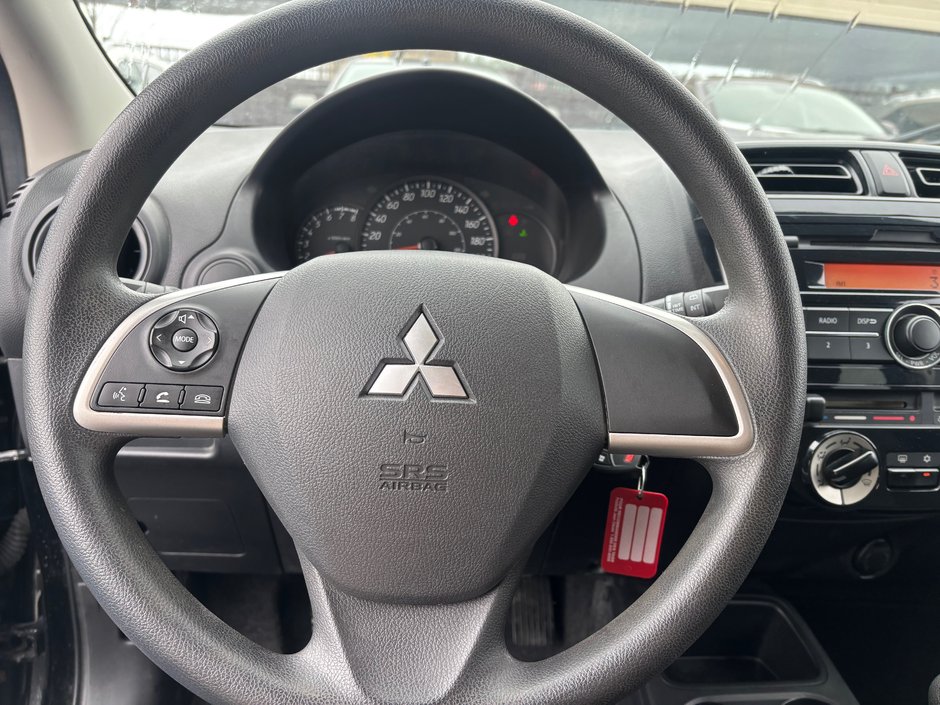 Mitsubishi Mirage ES 2015-9