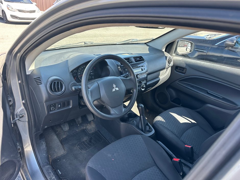 Mitsubishi Mirage ES 2015-7