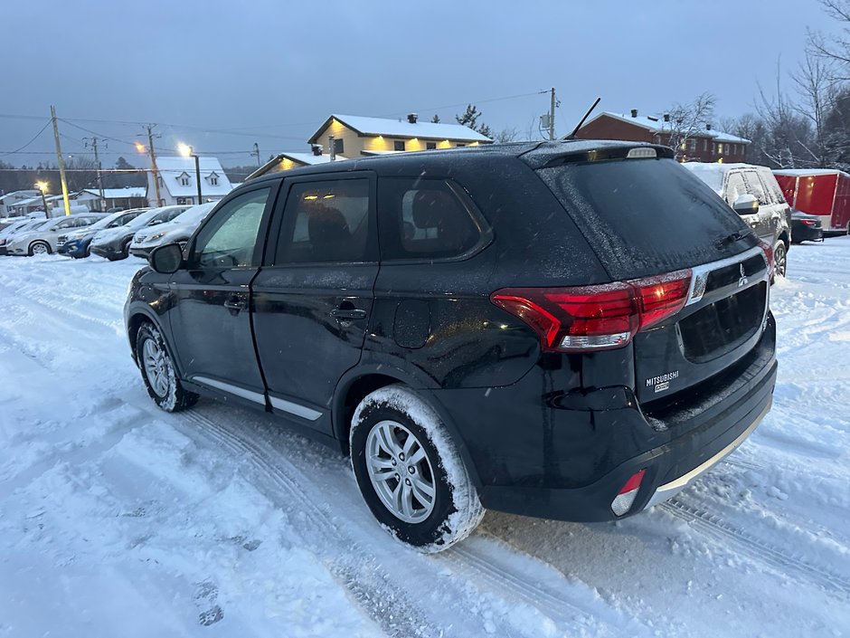 Mitsubishi Outlander ES 2016-3