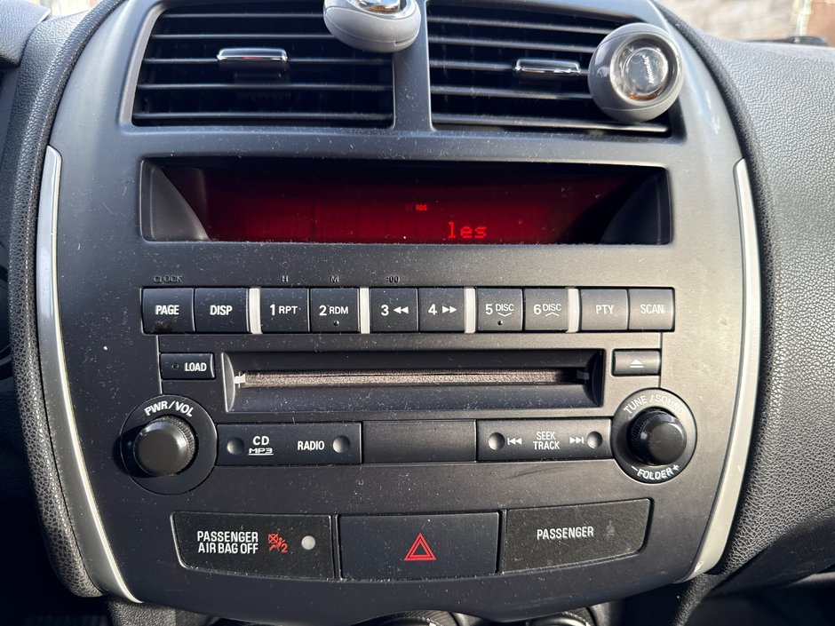 Mitsubishi RVR SE 2011-26