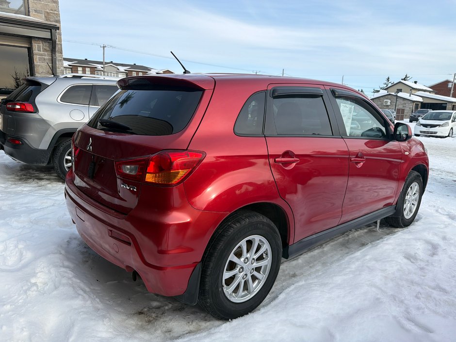 2011 Mitsubishi RVR SE-3