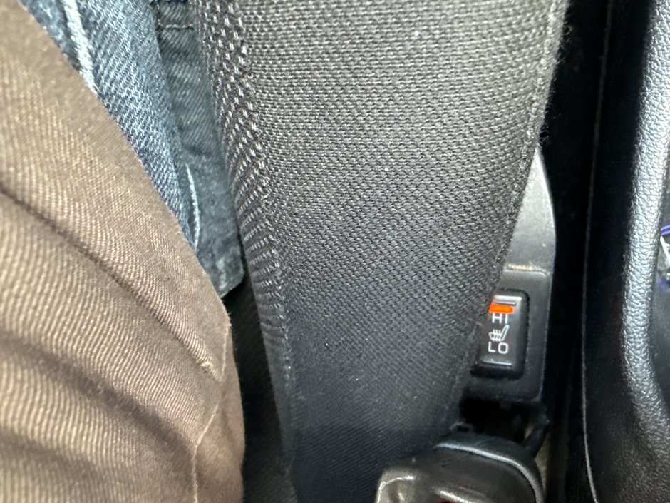 Mitsubishi RVR SE 2011-29