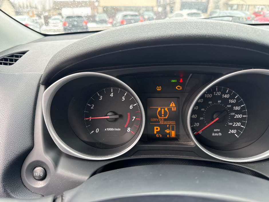 Mitsubishi RVR SE 2013-12