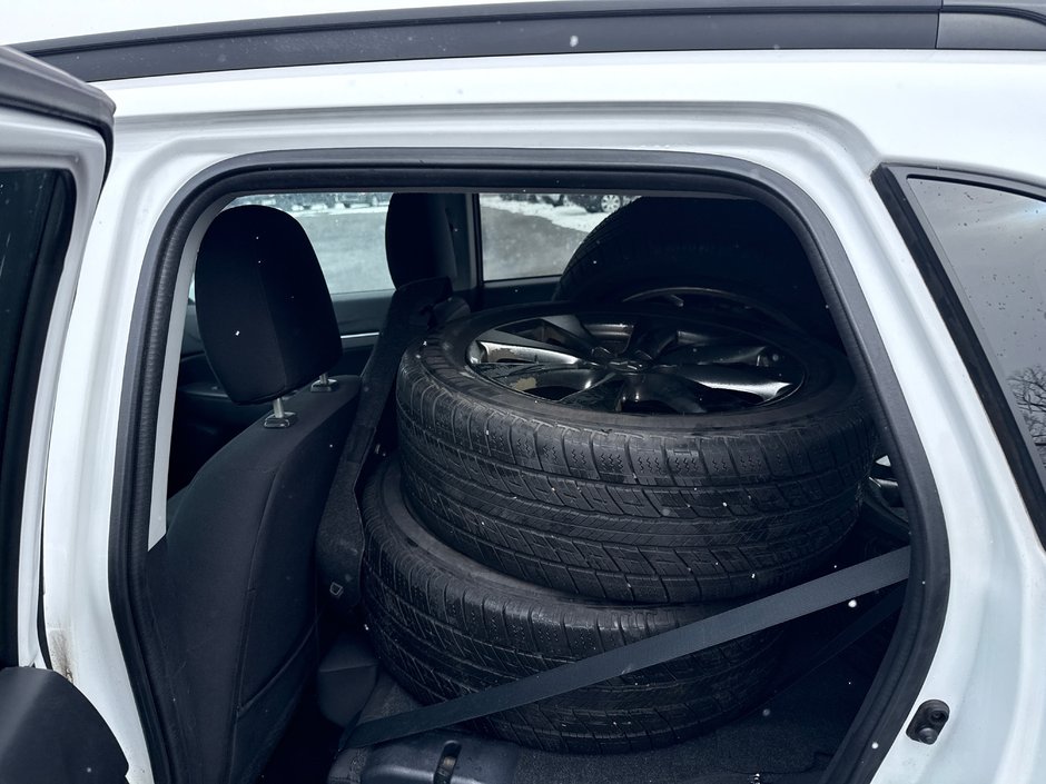 Mitsubishi RVR SE 2013-7