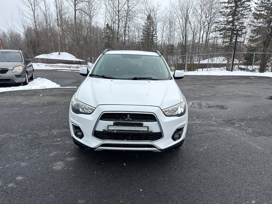 Mitsubishi RVR SE 2013-2