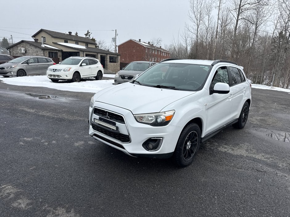 Mitsubishi RVR SE 2013-1