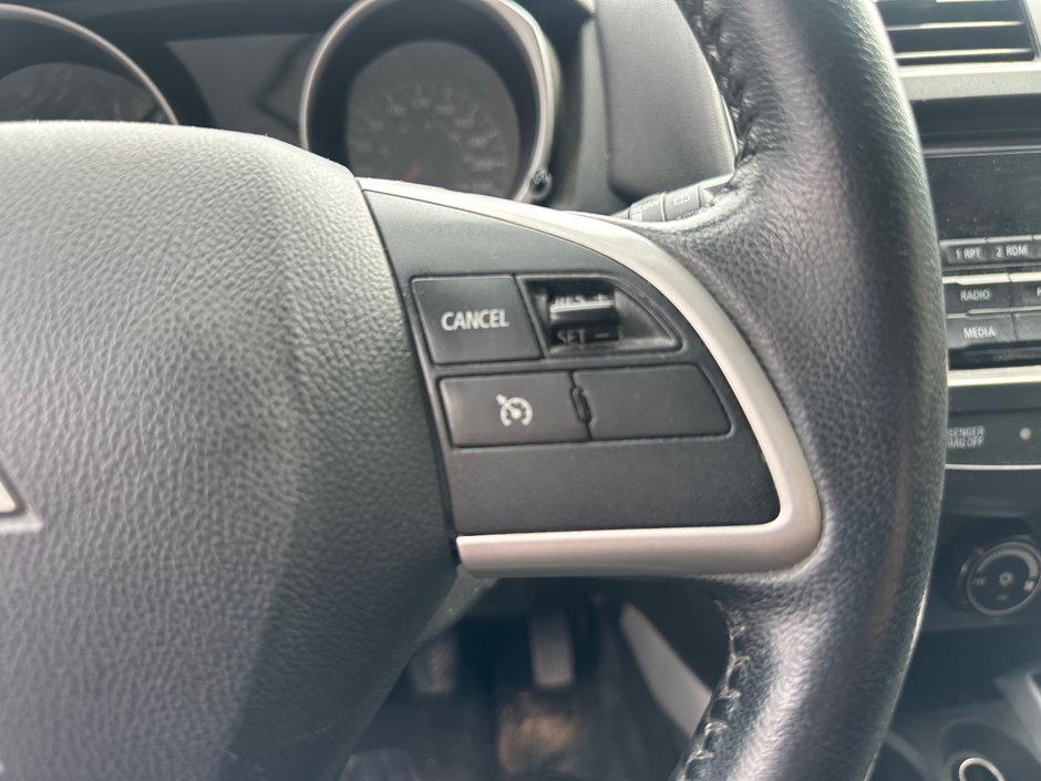 2014 Mitsubishi RVR-11