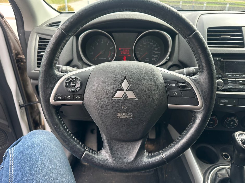 2014 Mitsubishi RVR-9