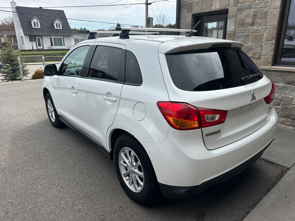 2014 Mitsubishi RVR-2