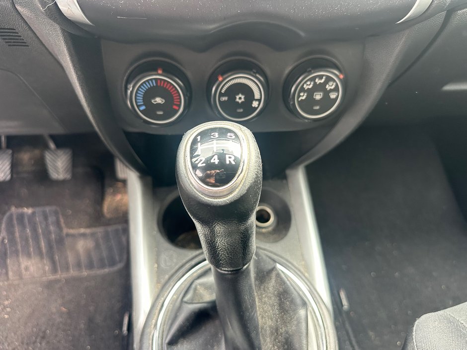 2014 Mitsubishi RVR-8