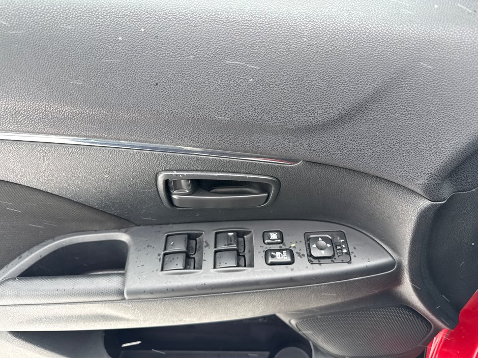 2016 Mitsubishi RVR-9