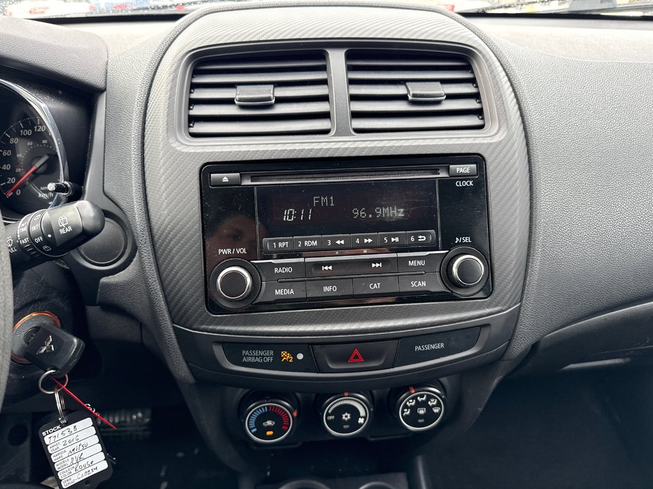 2016 Mitsubishi RVR-11