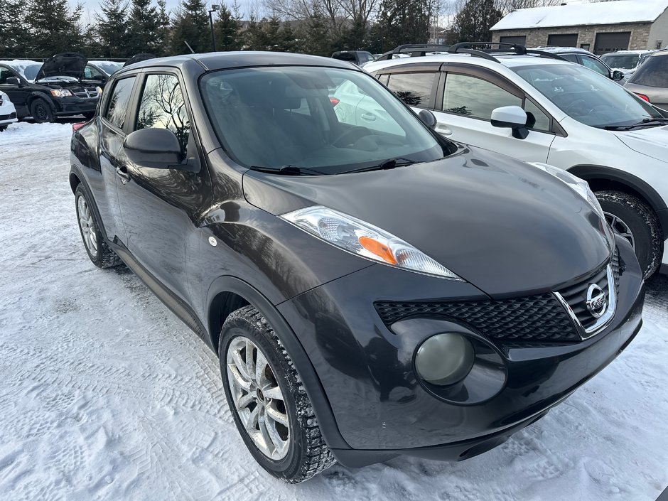 Nissan Juke SV AWD 2012-0