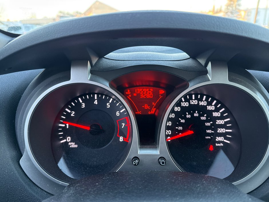 2014 Nissan JUKE SV-13