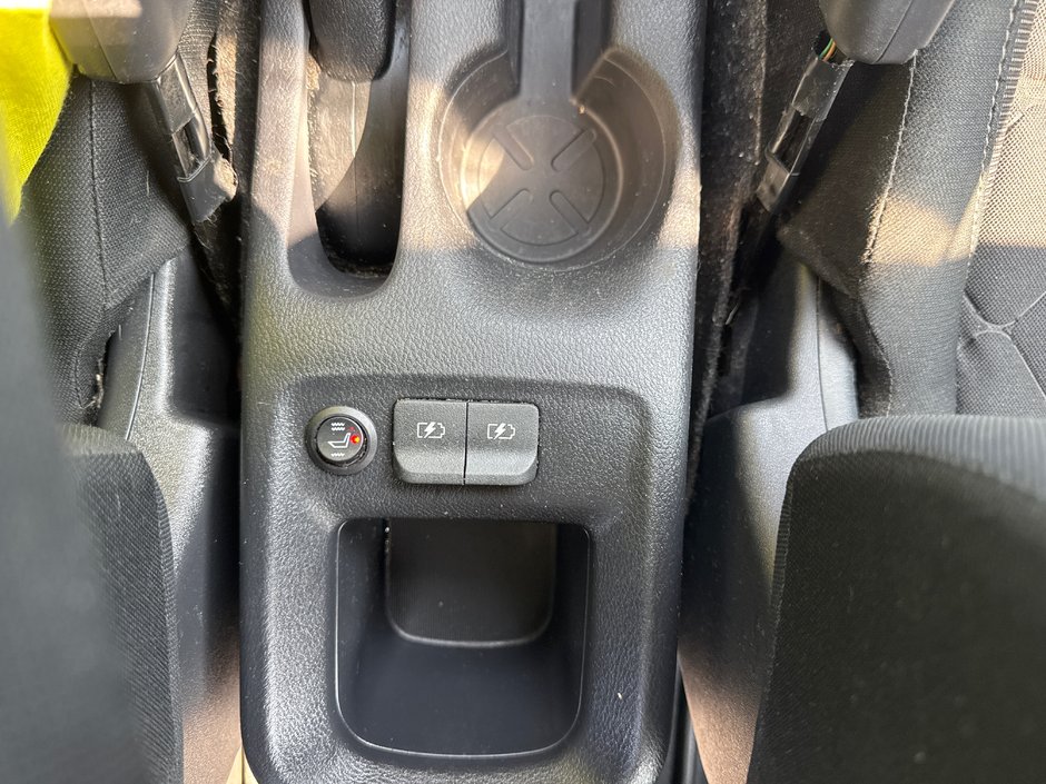 Nissan Kicks S 2020-27